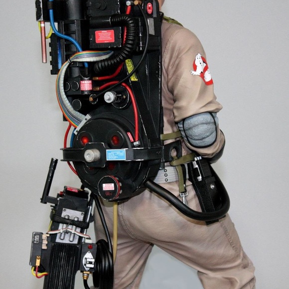 Officially Licensed Ghostbusters statue Ray Stantz - Picture 8 of 9